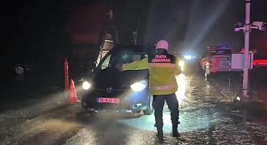 Uludağ’da kar kalınlığı 20 santimetreye ulaştı: Jandarma denetime geçti