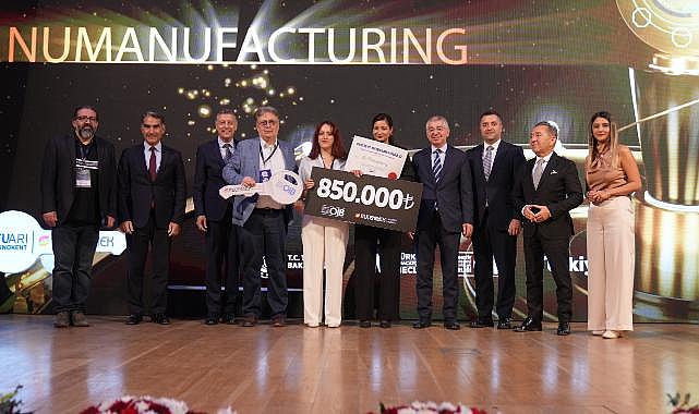 ULUTEK girişimcilerine otomotiv yarışmasında iki ödül